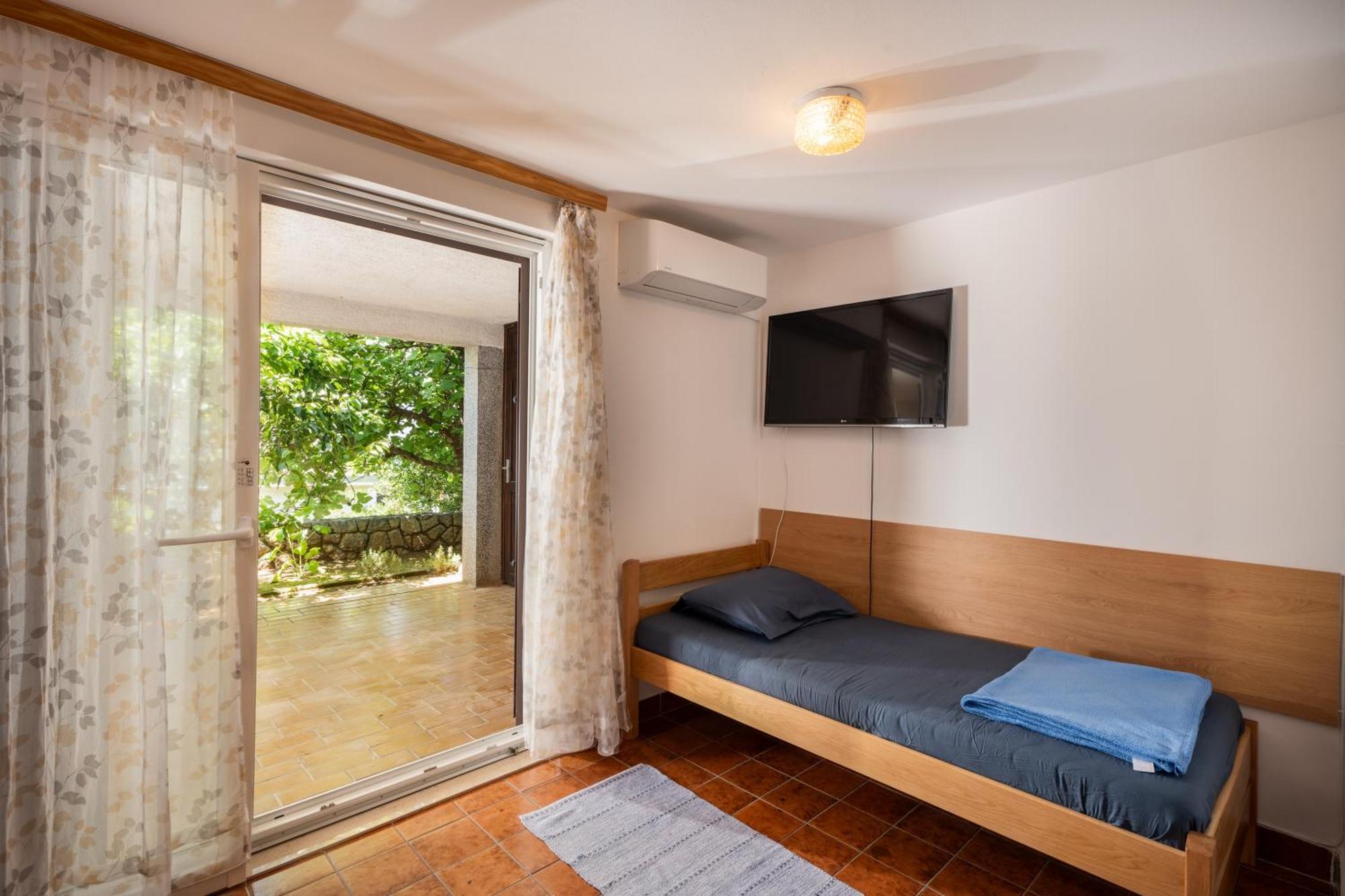 Klepac Studio Krk Town Exterior photo